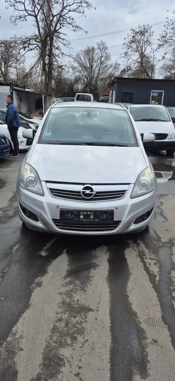 Silber Gebraucht 2010 Opel Zafira Innovation Van / Kleinbus | 2.900 € (Guter Preis) - Bild 1/4