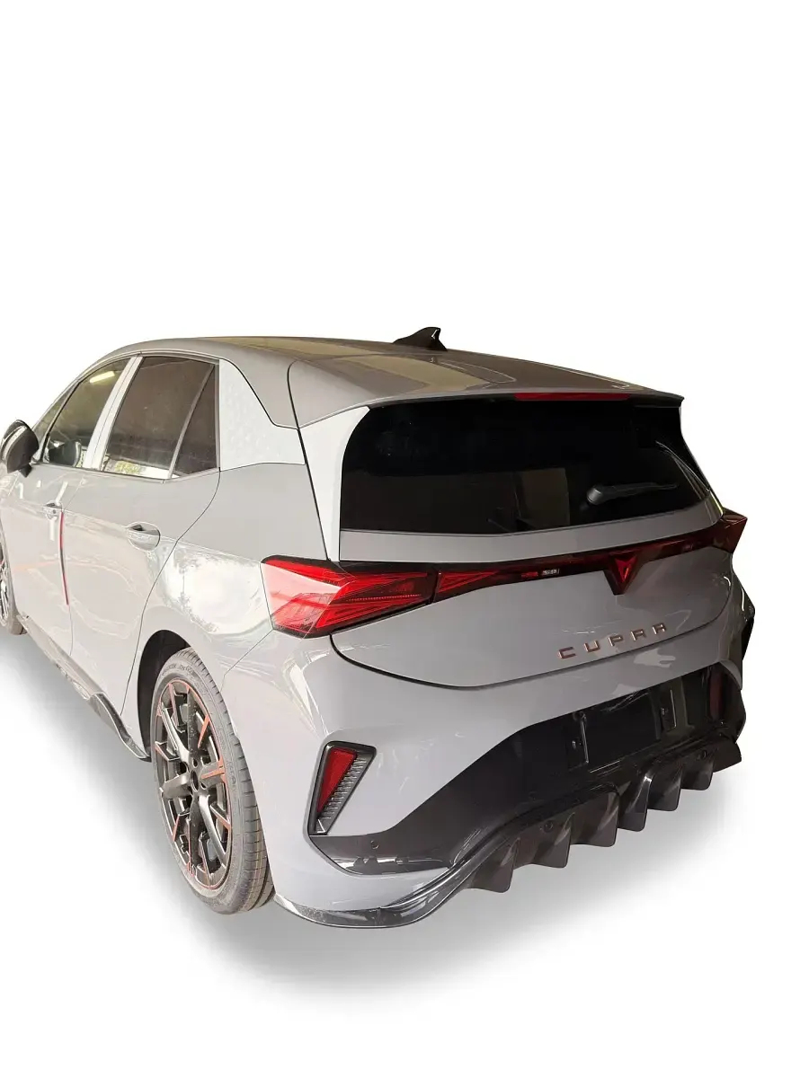 Neu Cupra Born VZ 239 kW (326 PS) 2026 Kleinwagen