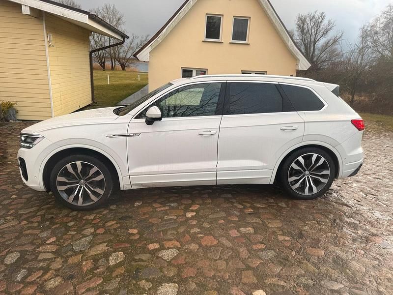 Gebraucht VW Touareg R-line 286 PS (210 kW) 2019 Weiß SUV