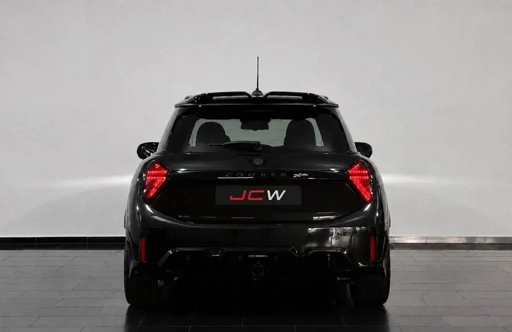 Gebraucht Mini John Cooper Works 231 PS (169 kW) 2026 Schwarz Kleinwagen