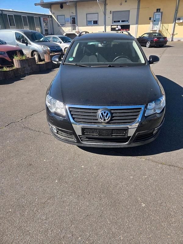 Usata VW Passat 122 CV (89 kW) 2008 Nero Station wagon