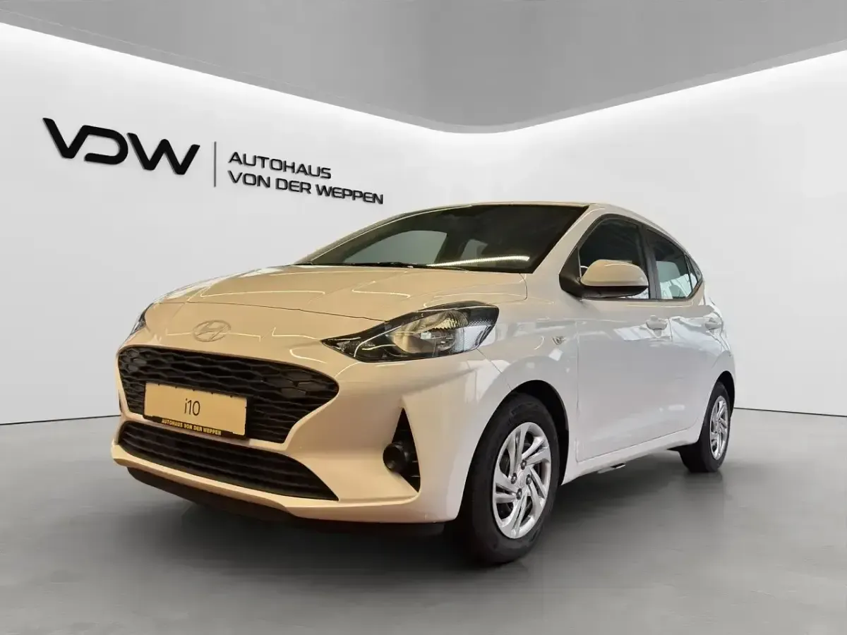 Gebraucht Hyundai i10 Select 63 PS (46 kW) 2024 Kleinwagen
