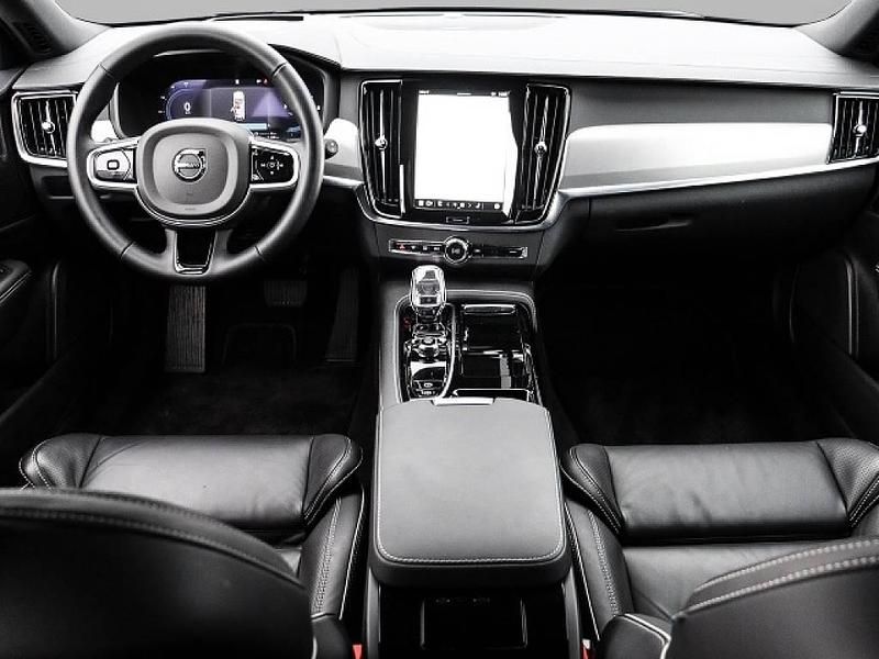 Gebraucht Volvo V90 Plus 455 PS (334 kW) 2025 Schwarz Kombi