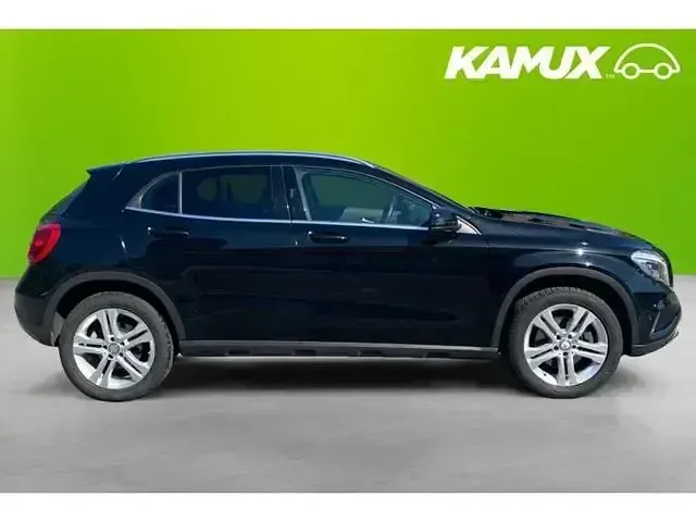 Gebraucht Mercedes GLA250 Urban 211 PS (155 kW) 2016 Schwarz SUV