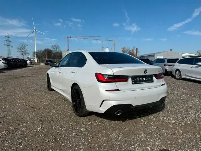 Gebraucht BMW 320 M Sport 184 PS (135 kW) 2019 Weißkeine angabe Limousine