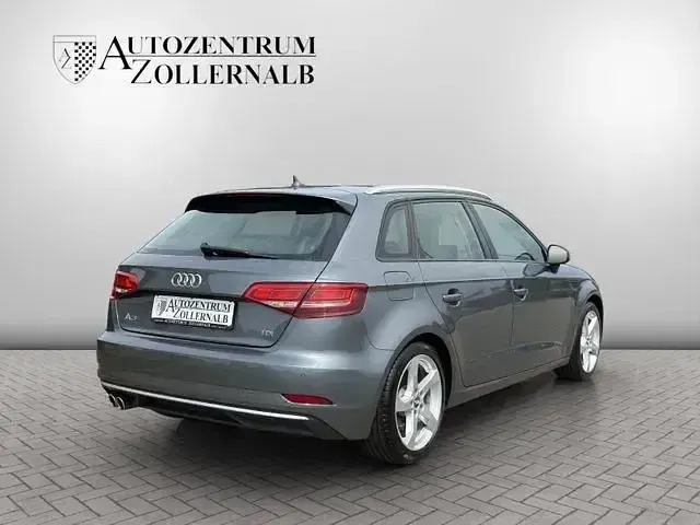 Gebraucht Audi A3 Sport 150 PS (110 kW) 2018 Monsungrau metallic Limousine