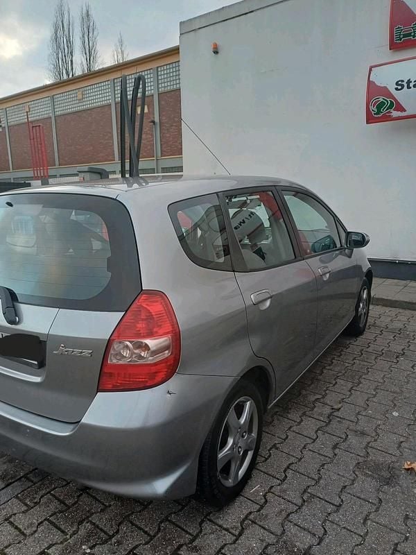 Second-hand Honda Jazz 2008 Argintiu Hatchback
