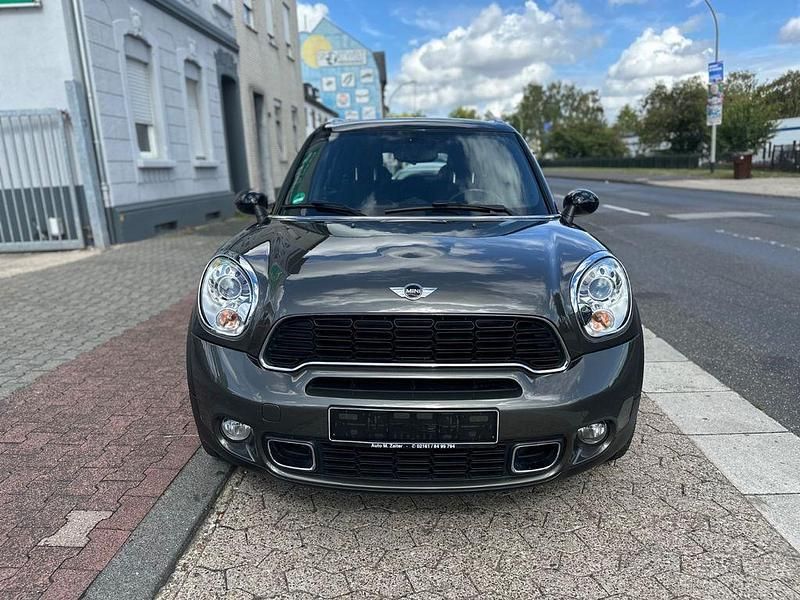 Grau Gebraucht 2012 Mini Cooper SD Countryman SUV | 11.900 € (Fairer Preis) - Bild 1/4