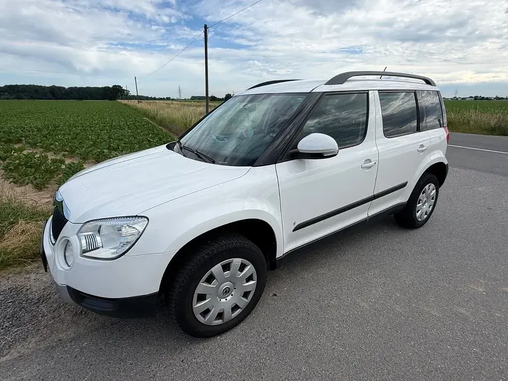 Gebraucht Skoda Yeti Active 105 PS (77 kW) 2011 Weiß SUV
