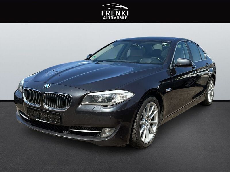 Gebraucht BMW 530 Sport Line 258 PS (189 kW) 2012 Grau Limousine
