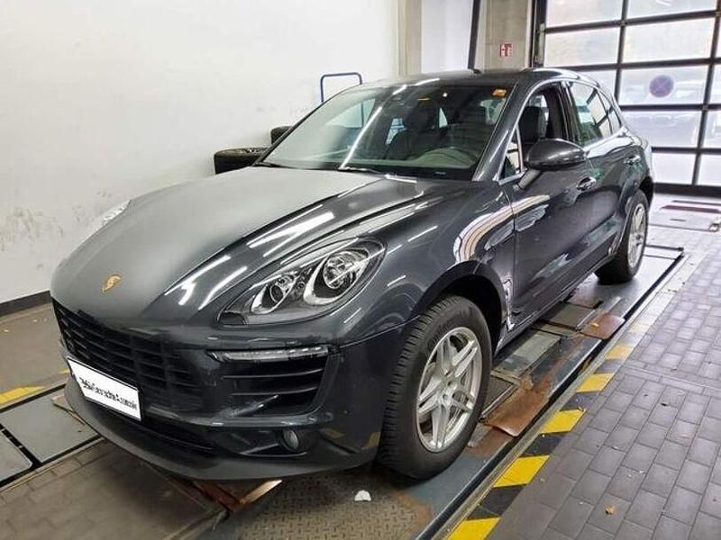 Andere Gebraucht 2016 Porsche Macan SUV | 36.990 € (Fairer Preis) - Bild 1/2