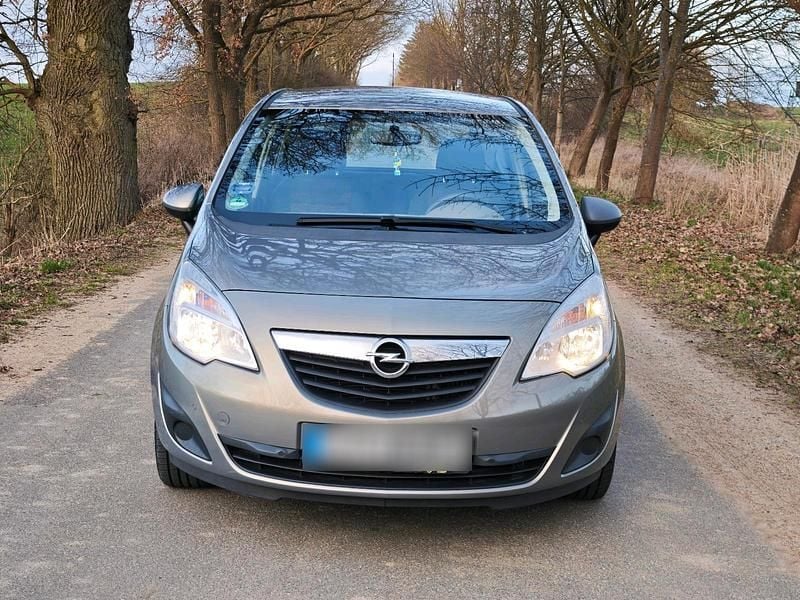 Gebraucht Opel Meriva 120 PS (88 kW) 2013 Braun Van / Kleinbus