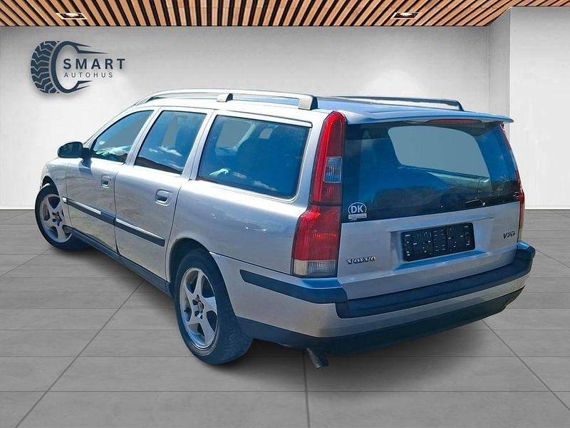 Gebraucht Volvo V70 200 PS (147 kW) 2000 Silber Kombi