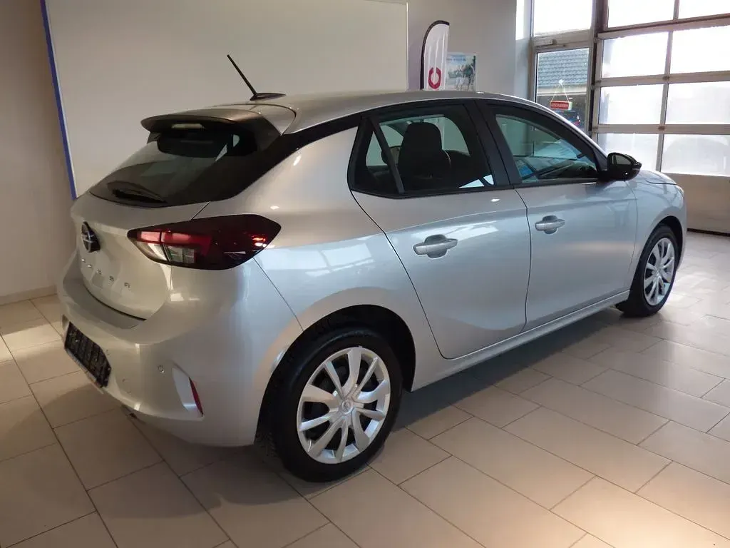 Używany Opel Corsa Edition 101 KM (74 kW) 2024 Szary Hatchback