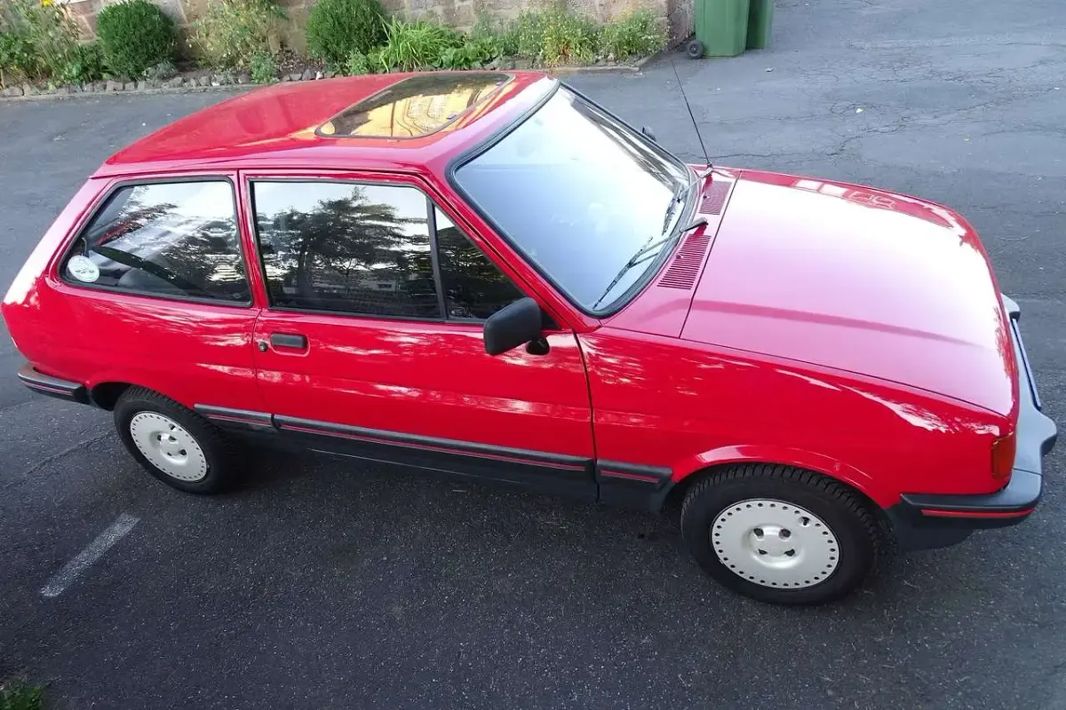 Gebraucht Ford Fiesta S 49 PS (36 kW) 1987 Rot Kleinwagen