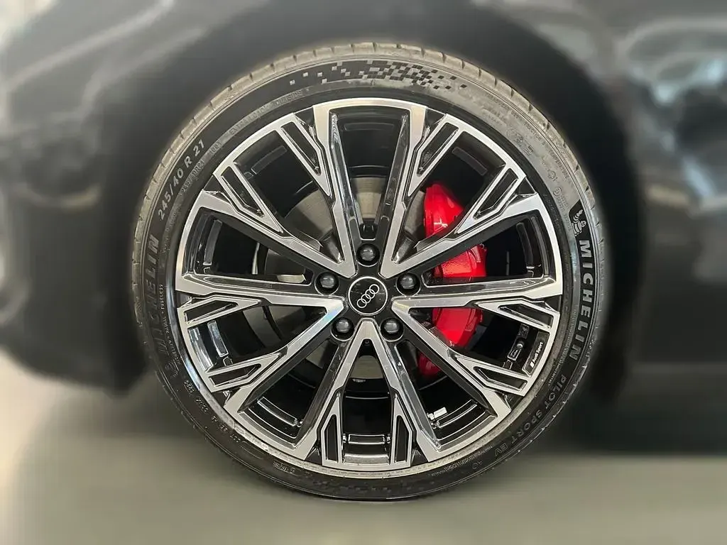 Gebraucht Audi A6 e-tron S-Line 269 kW (367 PS) 2026 Schwarz Kombi