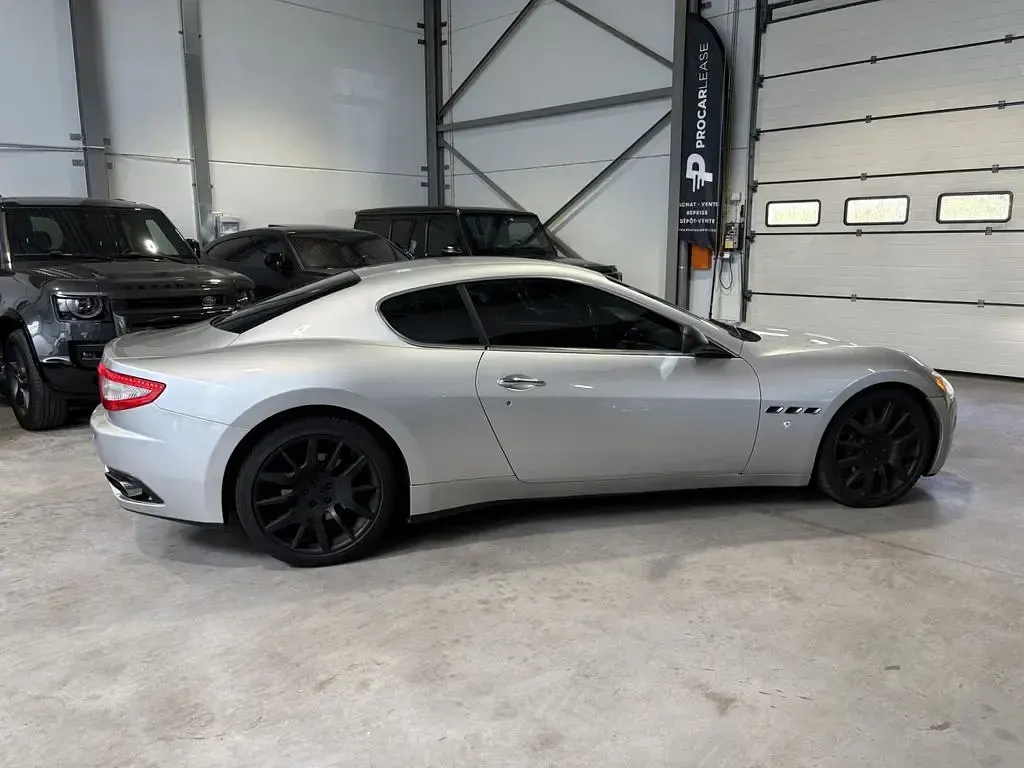 Gebraucht Maserati Granturismo 405 PS (297 kW) 2009 Grau Coupé