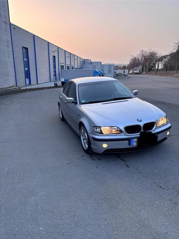 Gebraucht BMW 325 192 PS (141 kW) 2002 Silber Limousine