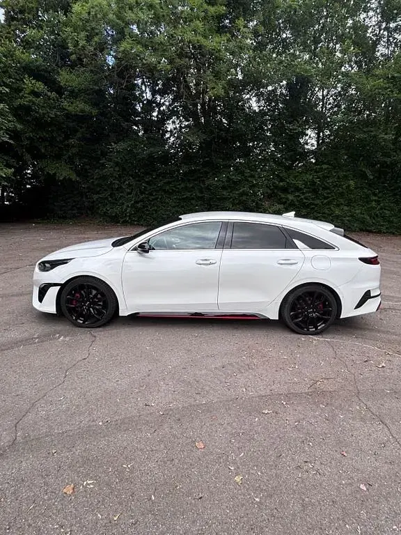 Gebraucht Kia ProCeed GT 204 PS (150 kW) 2023 Weiß Kombi