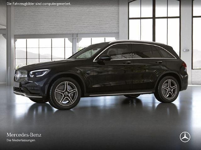 Gebraucht 2021 Mercedes GLC300e | 45.890 € - Bild 1/4