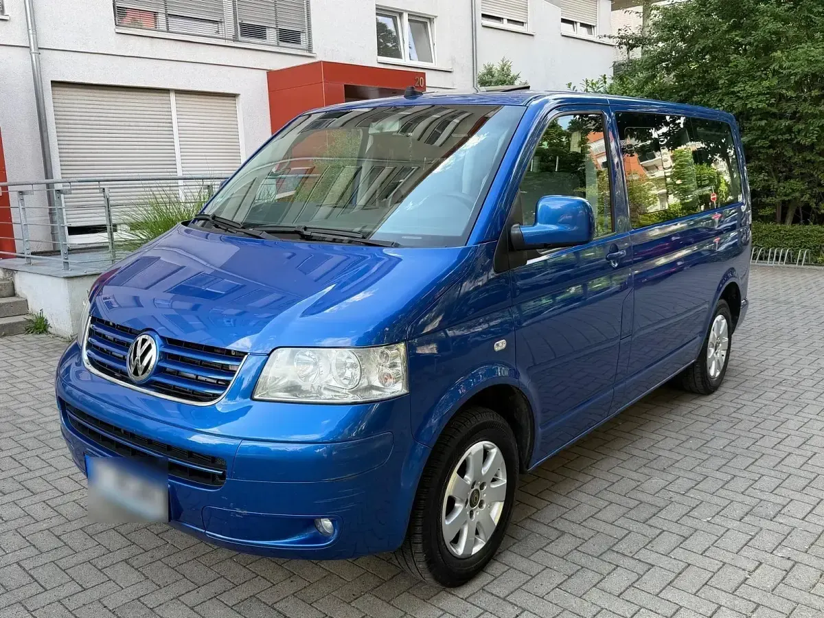 Gebraucht VW Caravelle 131 PS (96 kW) 2005 Blau Van