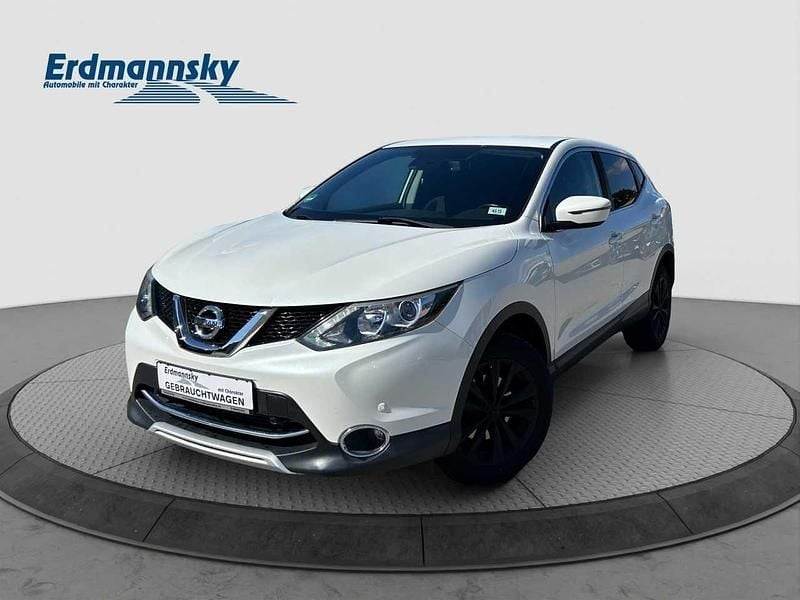 Brilliant white (weiß) Gebraucht 2015 Nissan Qashqai Acenta SUV | 11.480 € (Guter Preis) - Bild 1/4
