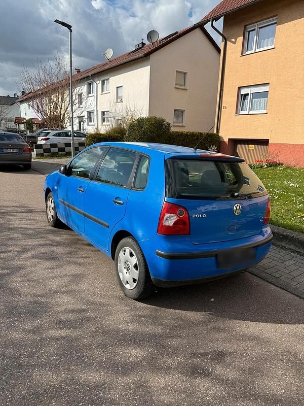Gebraucht VW Polo 70 PS (51 kW) 2002 Blau Kleinwagen