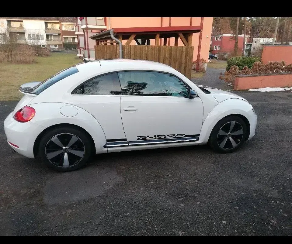 Gebraucht VW Käfer 200 PS (147 kW) 2011 Weiß Coupé