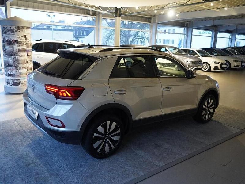 Gebraucht VW T-Roc Move 150 PS (110 kW) 2023 Silber SUV