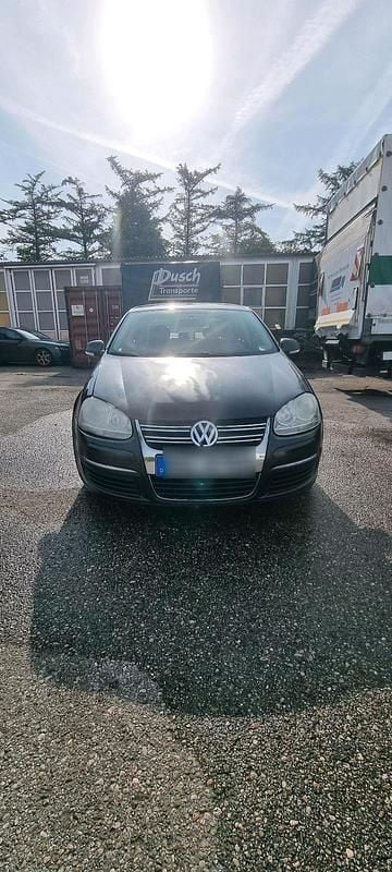 Schwarz Gebraucht 2008 VW Jetta Limousine | 1.370 € (Fairer Preis) - Bild 1/4