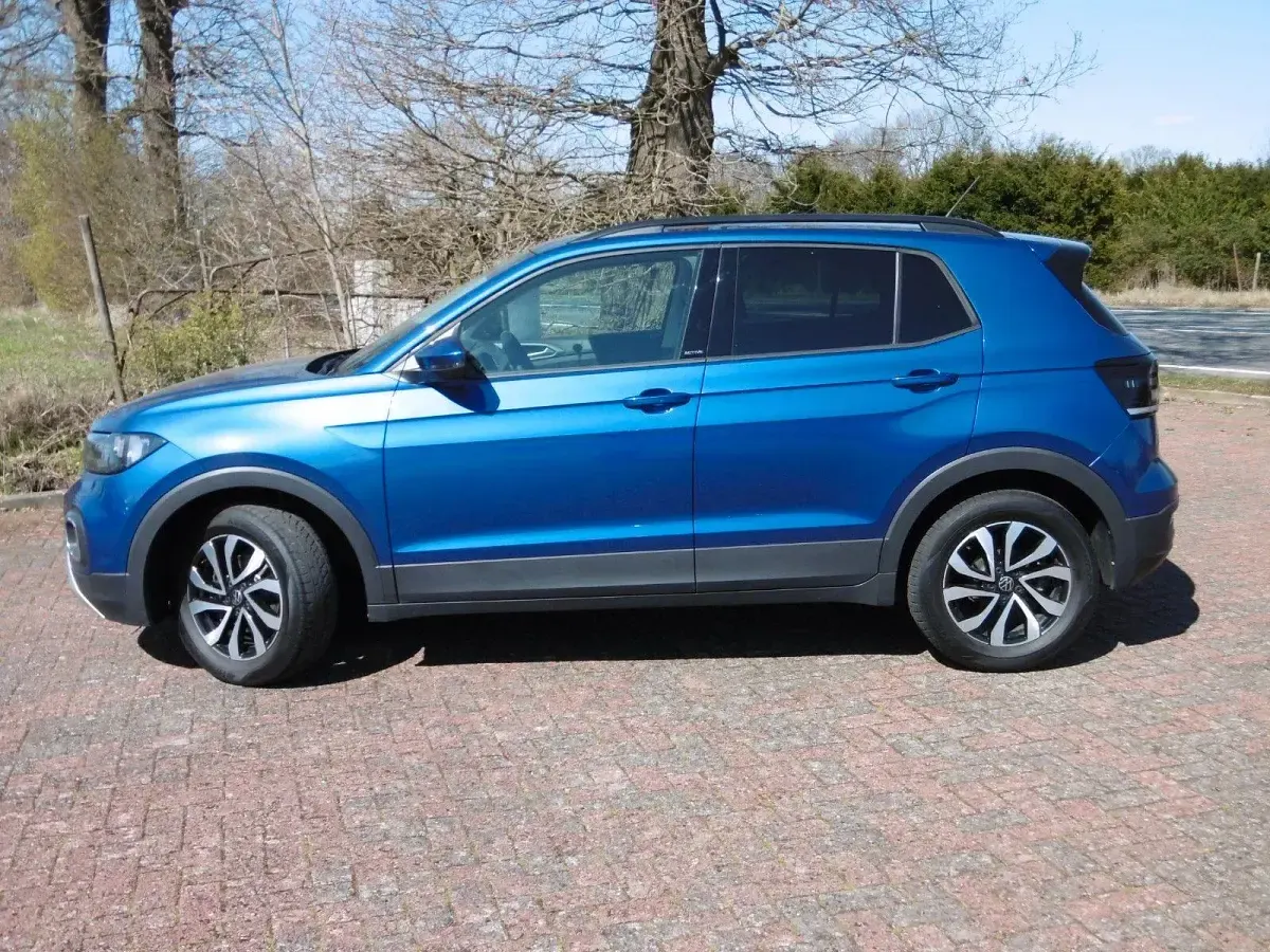 Używany VW T-Cross Active 110 KM (80 kW) 2021 Niebieski SUV
