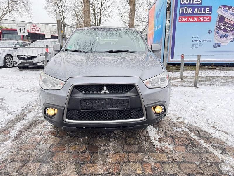 Grau Gebraucht 2011 Mitsubishi ASX Invite SUV | 3.950 € (Superpreis) - Bild 1/4