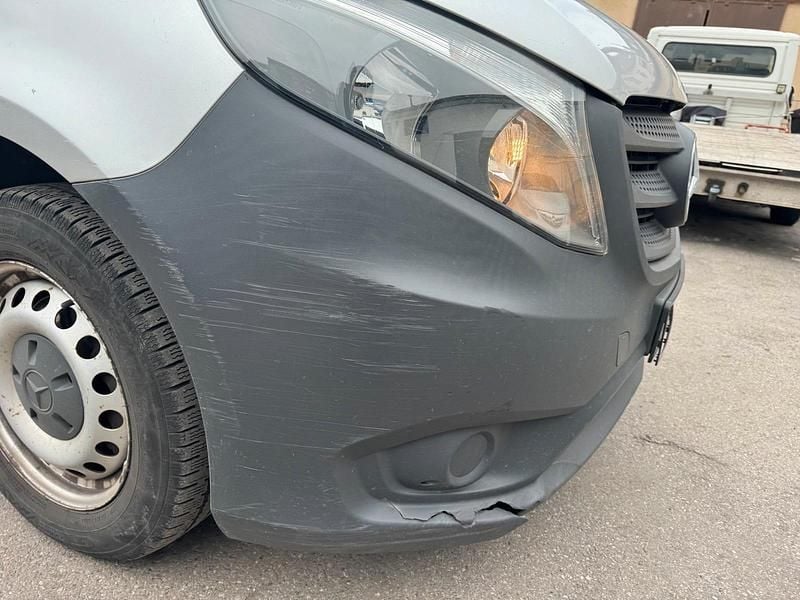 Gebraucht Mercedes Vito 114 PS (83 kW) 2015 Weiß Van