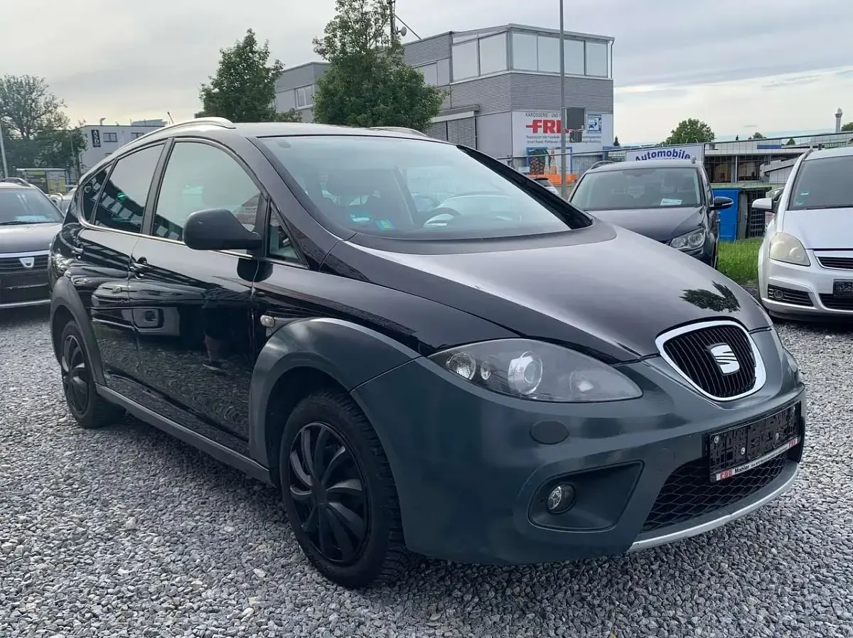 Gebraucht Seat Altea 140 PS (102 kW) 2013 Schwarz Kombi
