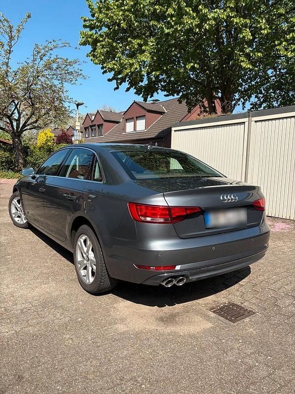 Second-hand Audi A4 217 CP (159 kW) 2016 Gri Berlinǎ