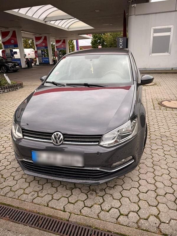 Grau Gebraucht 2015 VW Polo Comfortline Kleinwagen | 4.500 € (Guter Preis) - Bild 1/4
