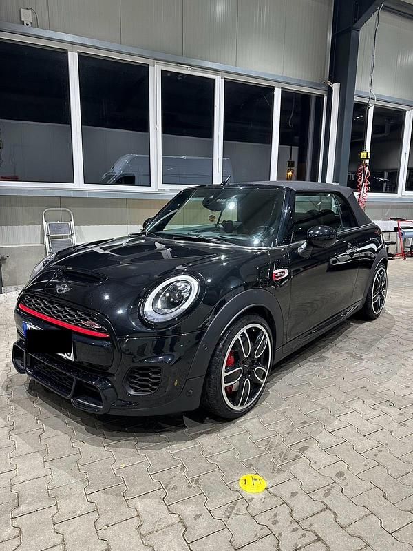 Schwarz Gebraucht 2016 Mini John Cooper Works Cabriolet Cabrio | 24.990 € (Fairer Preis) - Bild 1/4