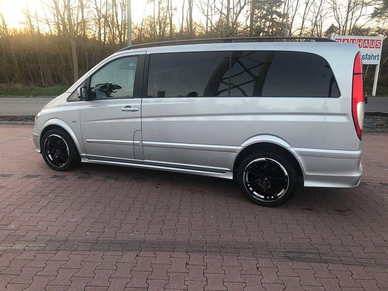 Gebraucht Mercedes Viano 224 PS (164 kW) 2009 Silber Van / Kleinbus