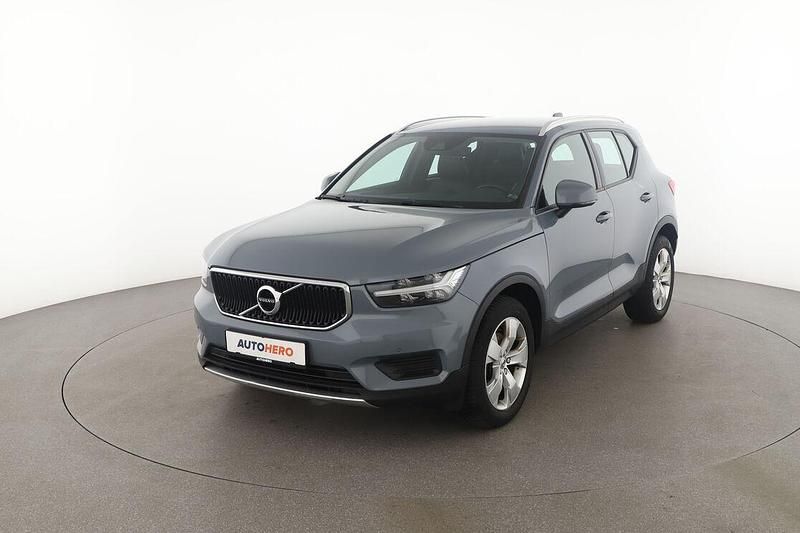 Grau Gebraucht 2019 Volvo XC40 Momentum SUV | 23.910 € (Guter Preis) - Bild 1/3