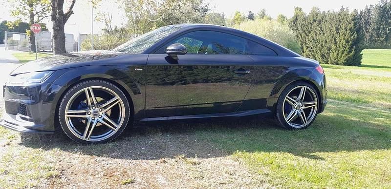 Gebraucht Audi TT 184 PS (135 kW) 2015 Schwarz Coupé