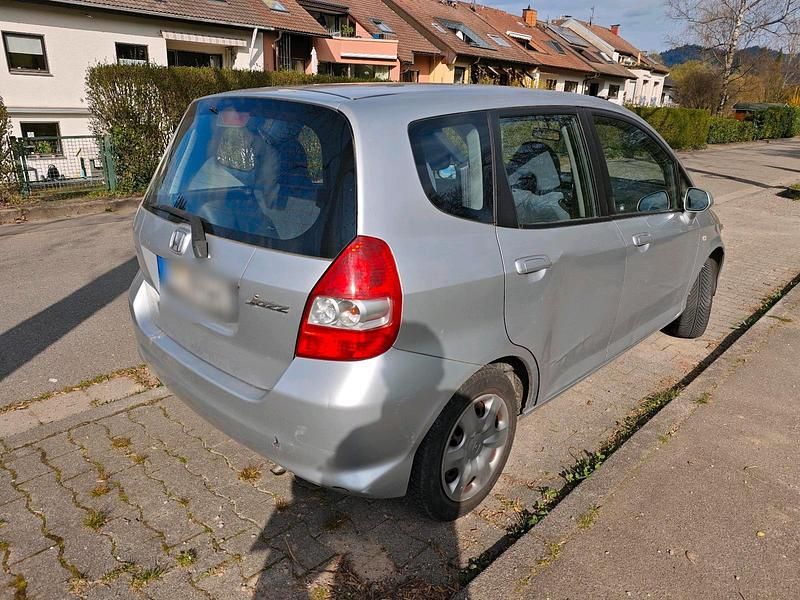Gebraucht Honda Jazz Cool 86 PS (63 kW) 2005 Silber Kleinwagen