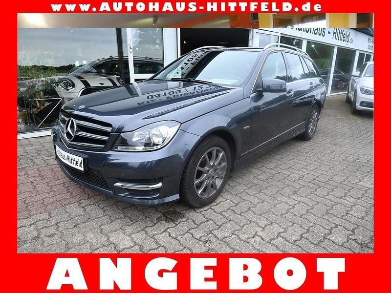 Grau Gebraucht 2014 Mercedes C180 Edition Limousine | 10.800 € (Superpreis) - Bild 1/4