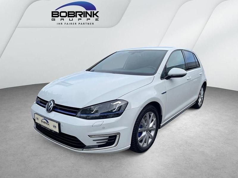 Weiß Gebraucht 2016 VW Golf VII GTE Limousine | 14.990 € (Fairer Preis) - Bild 1/4