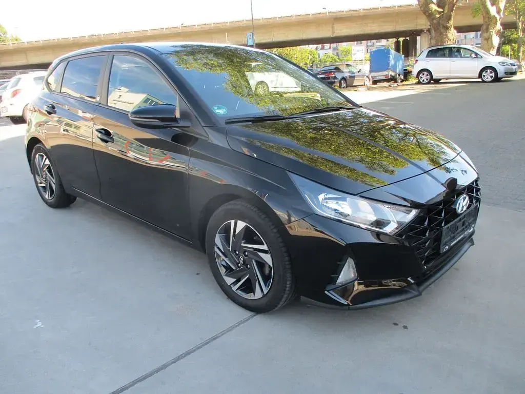 Gebraucht Hyundai i20 Edition 30 101 PS (74 kW) 2022 Schwarz Kleinwagen