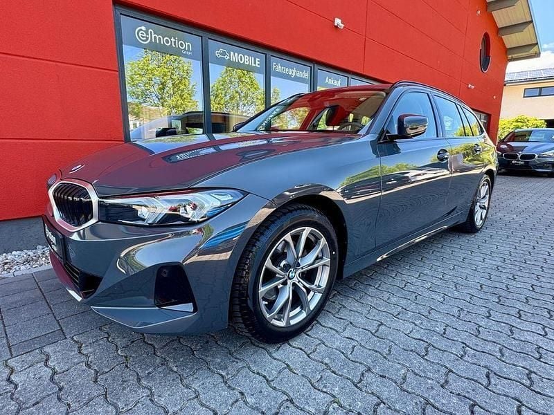 Dravitgrau Gebraucht 2024 BMW 320 Kombi | 33.880 € (Superpreis) - Bild 1/4