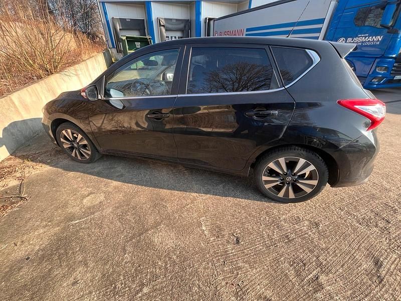 Gebraucht Nissan Pulsar 115 PS (84 kW) 2015 Schwarz Kleinwagen
