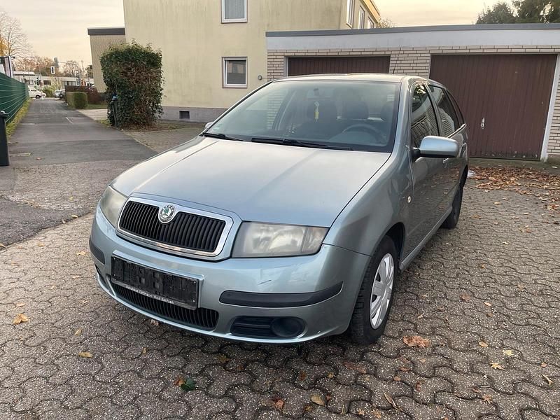 Silber Gebraucht 2006 Skoda Fabia Kombi | 500 € (Guter Preis) - Bild 1/4