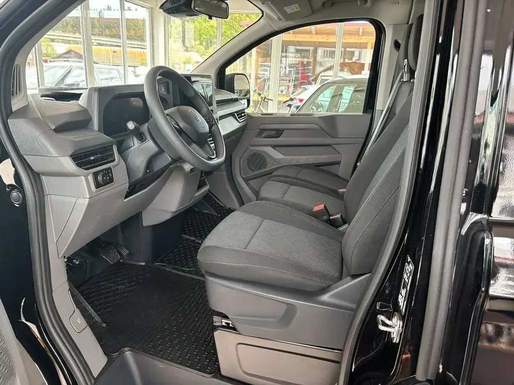 Neu VW Transporter 150 PS (110 kW) 2026 Midnight black metallic Van