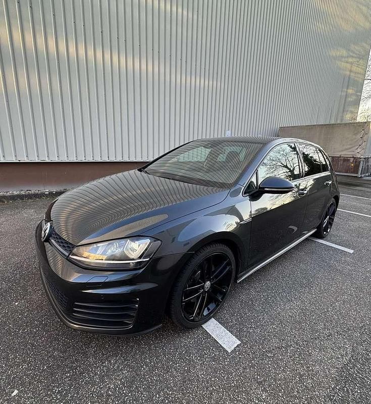 Gebraucht 2015 VW Golf VII GTD Kleinwagen | 9.799 € (Guter Preis) - Bild 1/4