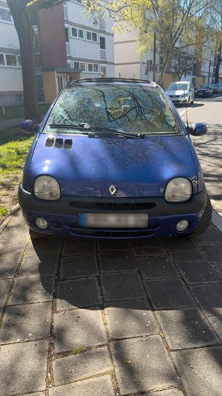 Second-hand Renault Twingo 54 CP (39 kW) 2002 Mov Hatchback